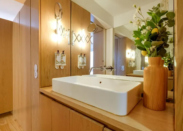 Garden Luxury House Downtown With Ac