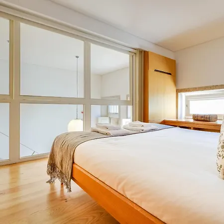 Garden Luxury House Downtown With Ac