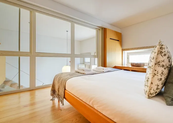 Garden Luxury House Downtown With Ac