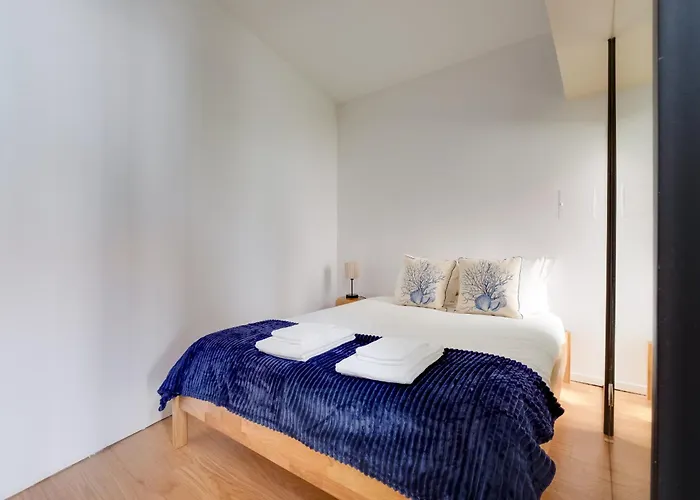 Garden Luxury House Downtown With Ac