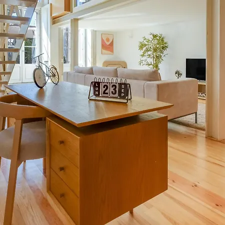 Garden Luxury House Downtown With Ac דירה