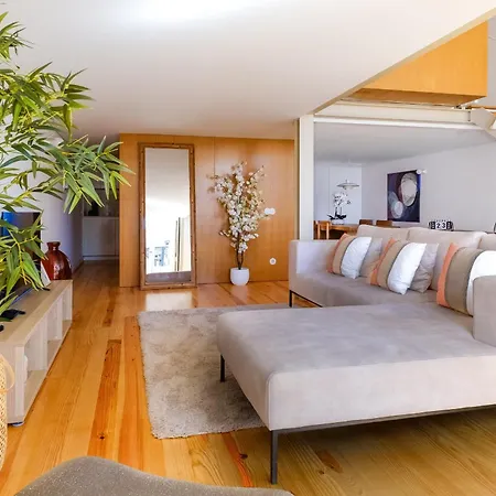 Garden Luxury House Downtown With Ac